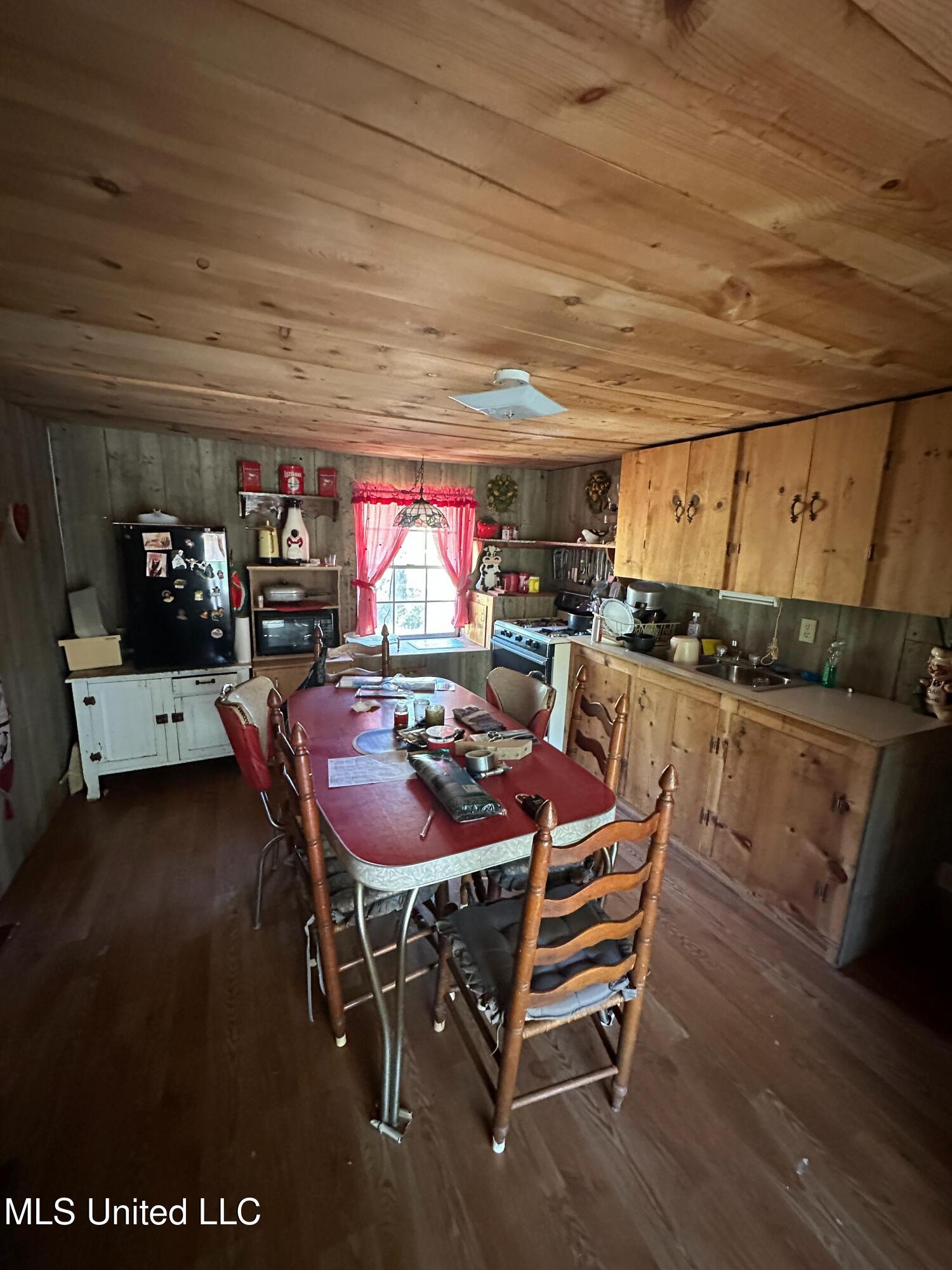 4193 Merrill Road Lucedale, MS 39452 - Photo 4 of 13 03