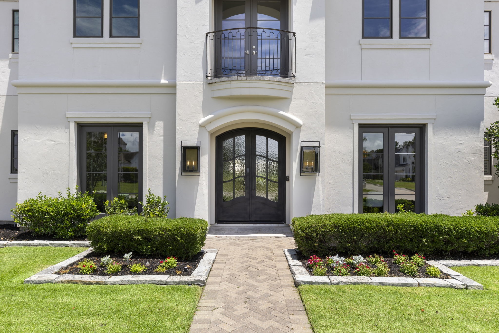 6806 West Warwick Lake Lane Spring, TX 77389 - Photo 2 of 50 a front view of a house with a yard