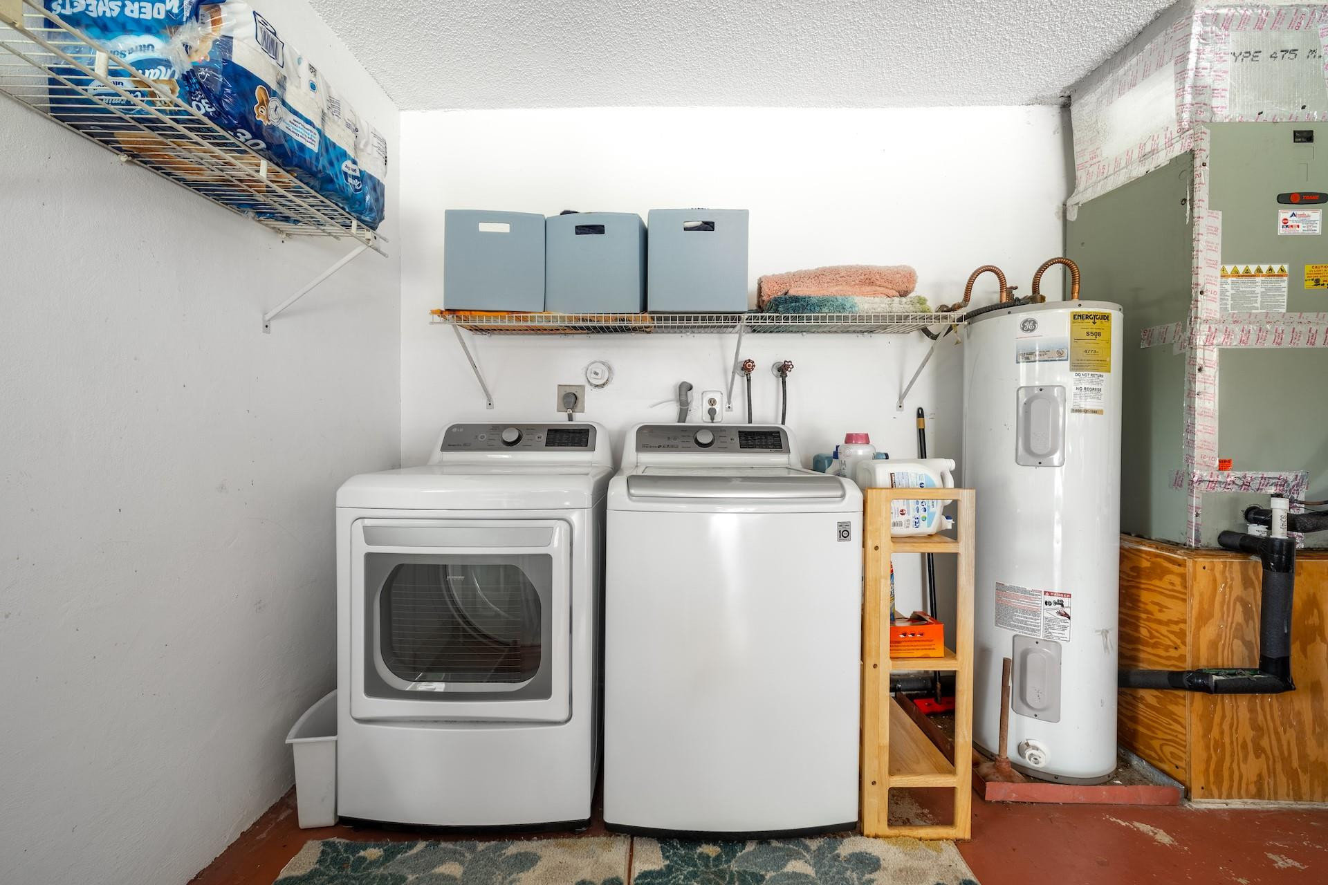 2548 Northwest 37th Street Boca Raton, FL 33434 - Photo 19 of 34 Laundry is located in garage.