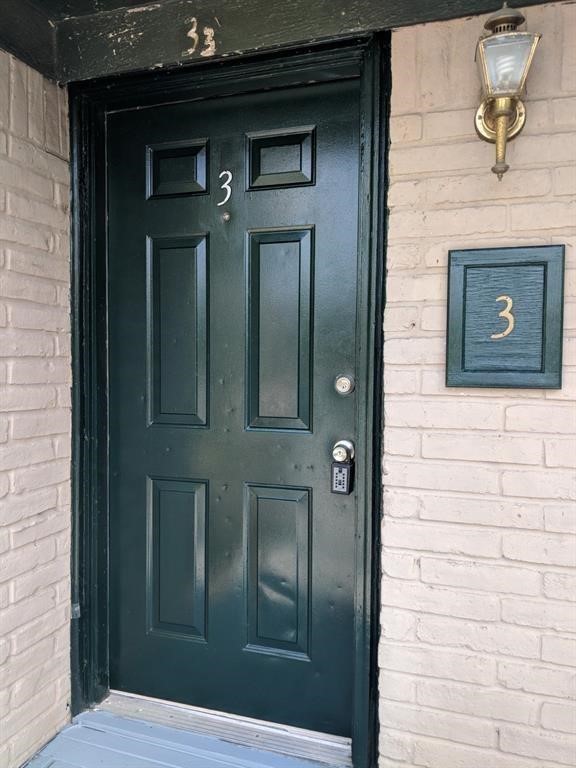 915 Alexander Street, Unit 3 Houston, TX 77008 - Photo 1 of 19