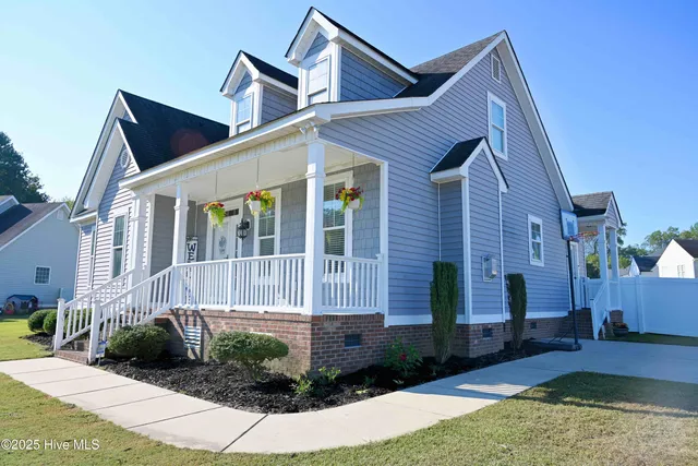 $295,000 | 3202 Walbrook Place North, Wilson, NC 27896