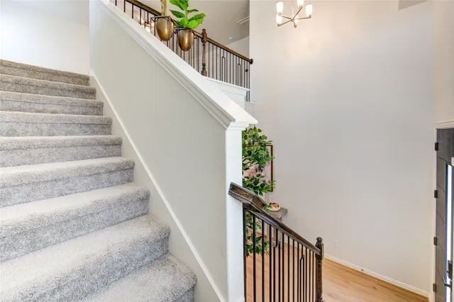 a view of backyard with seating space and garden