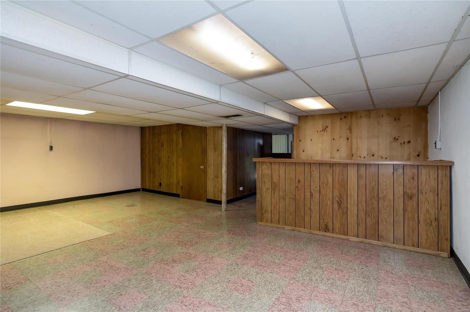 9832 Ridgely Lane St. Louis, MO 63123 - Photo 27 of 39 Gallery Image 27