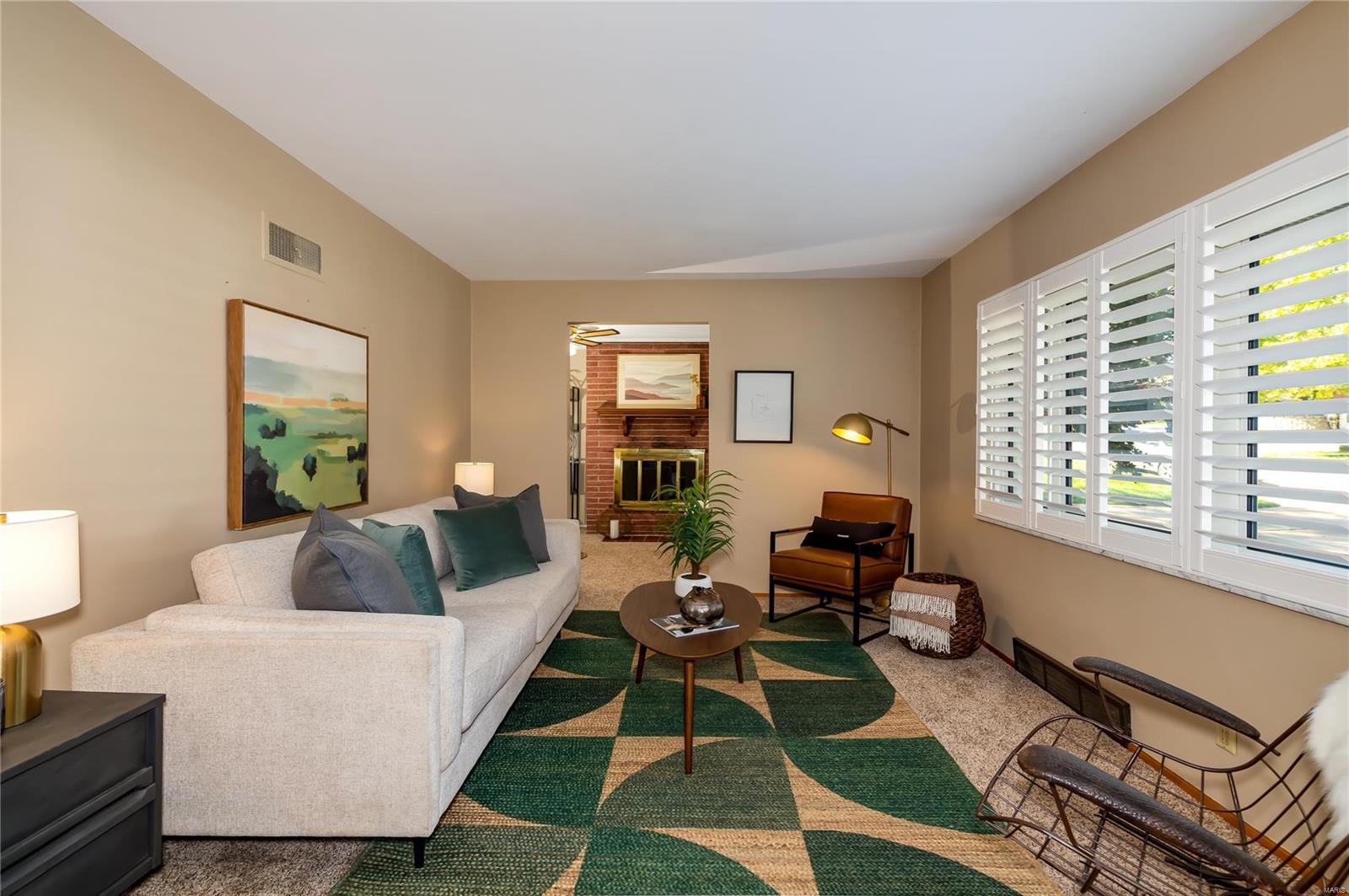 9832 Ridgely Lane St. Louis, MO 63123 - Photo 7 of 39 Gallery Image 7