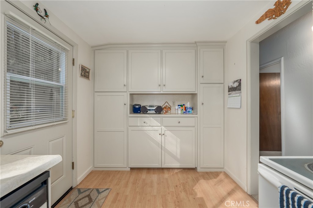 15885 Bottle Rock Road Middletown, CA 95461 - Photo 14 of 38 a view of kitchen with wooden floor