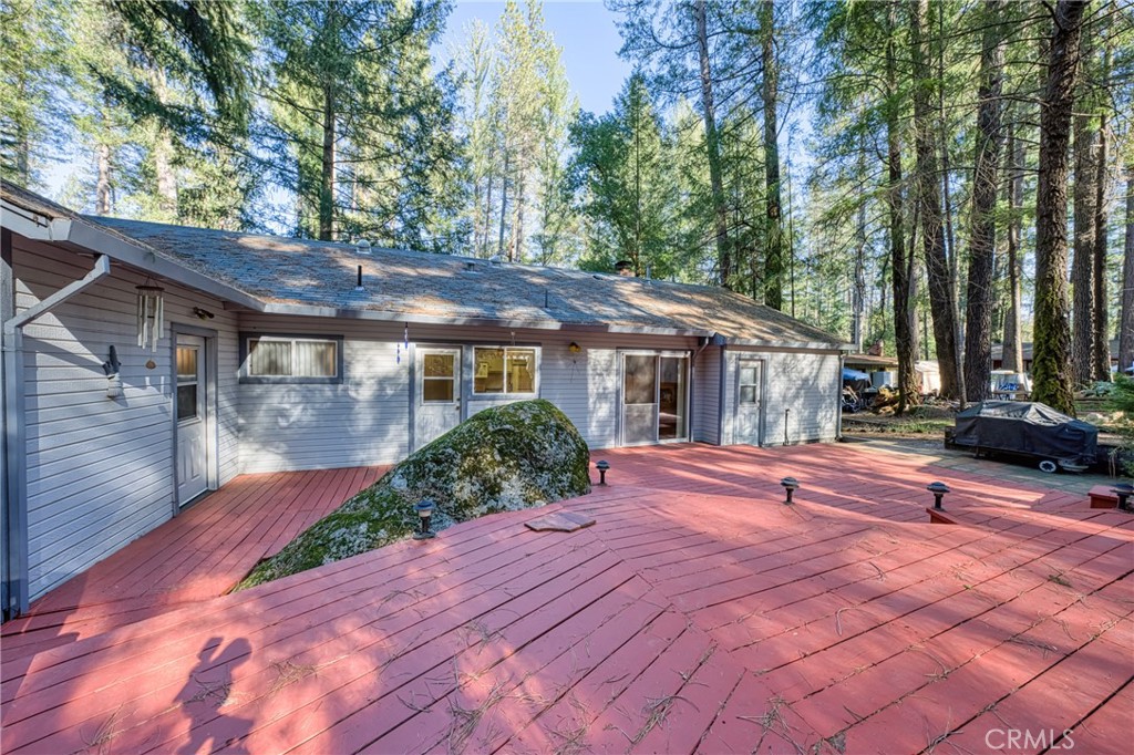 15885 Bottle Rock Road Middletown, CA 95461 - Photo 35 of 38 a front view of a house with a yard