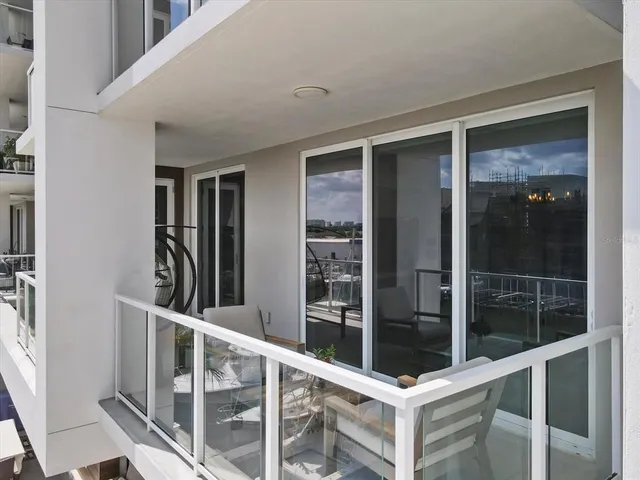 a view of an entryway with seating