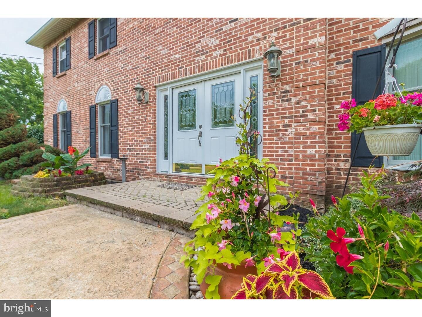 436 Yoder Road Harleysville, PA 19438 - Photo 2 of 25 Gallery Image 2