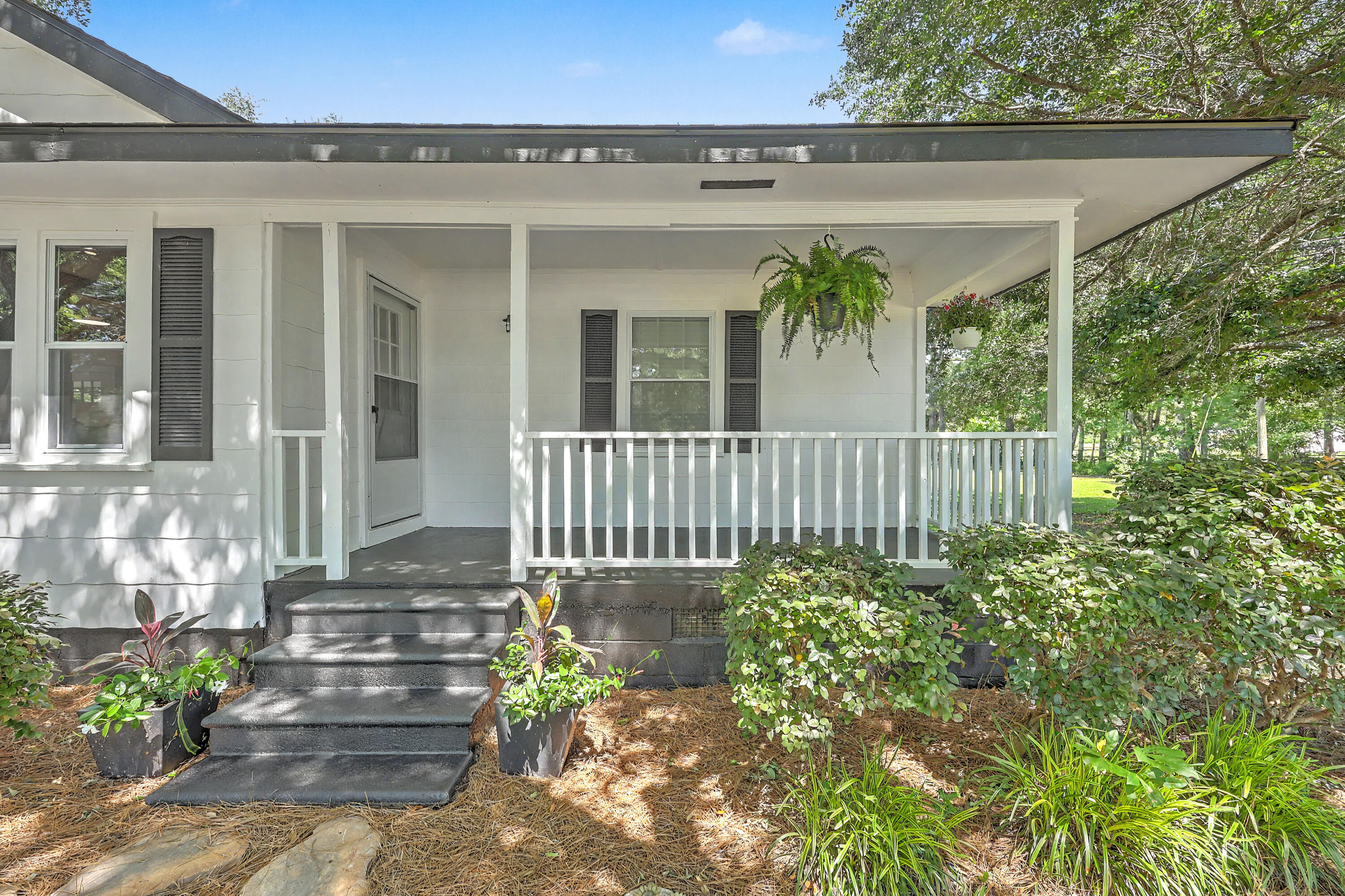 380 Morrisville Road Andrews, SC 29510 - Photo 6 of 54 ZYN_4769_70_71_72_73_74_75