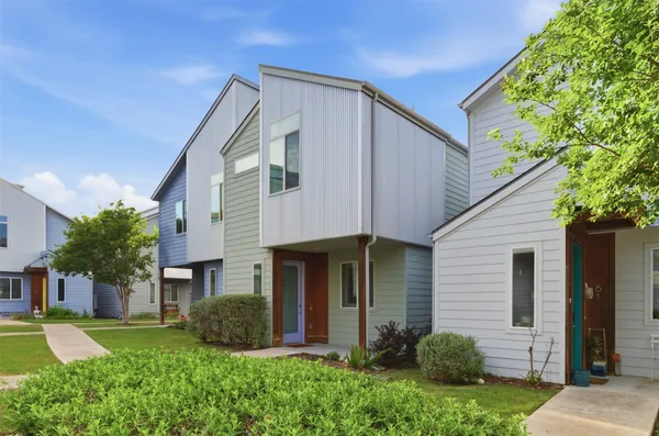 $2,400 | 801 North Bluff Drive, Unit 59, Austin, TX 78745