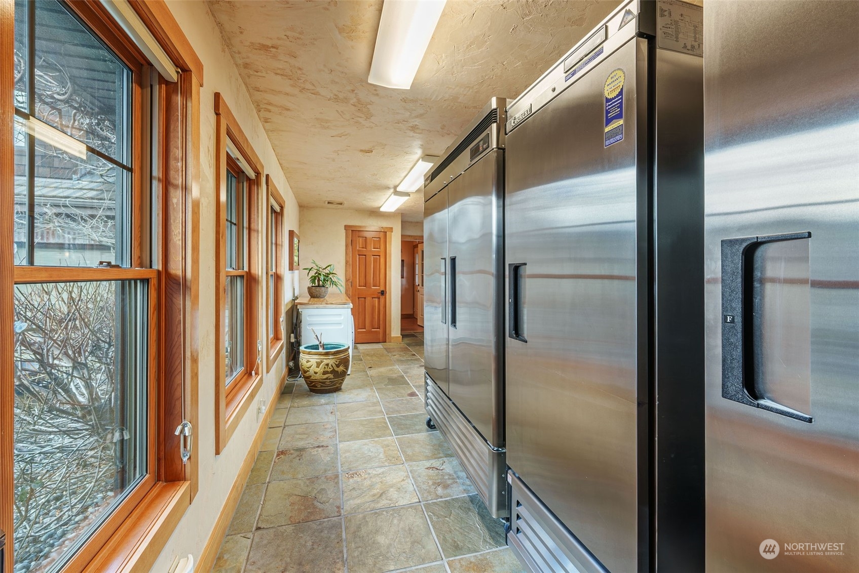 2325 Cays Road Sequim, WA 98382 - Photo 14 of 36 a view of a hallway with the view of the entryway