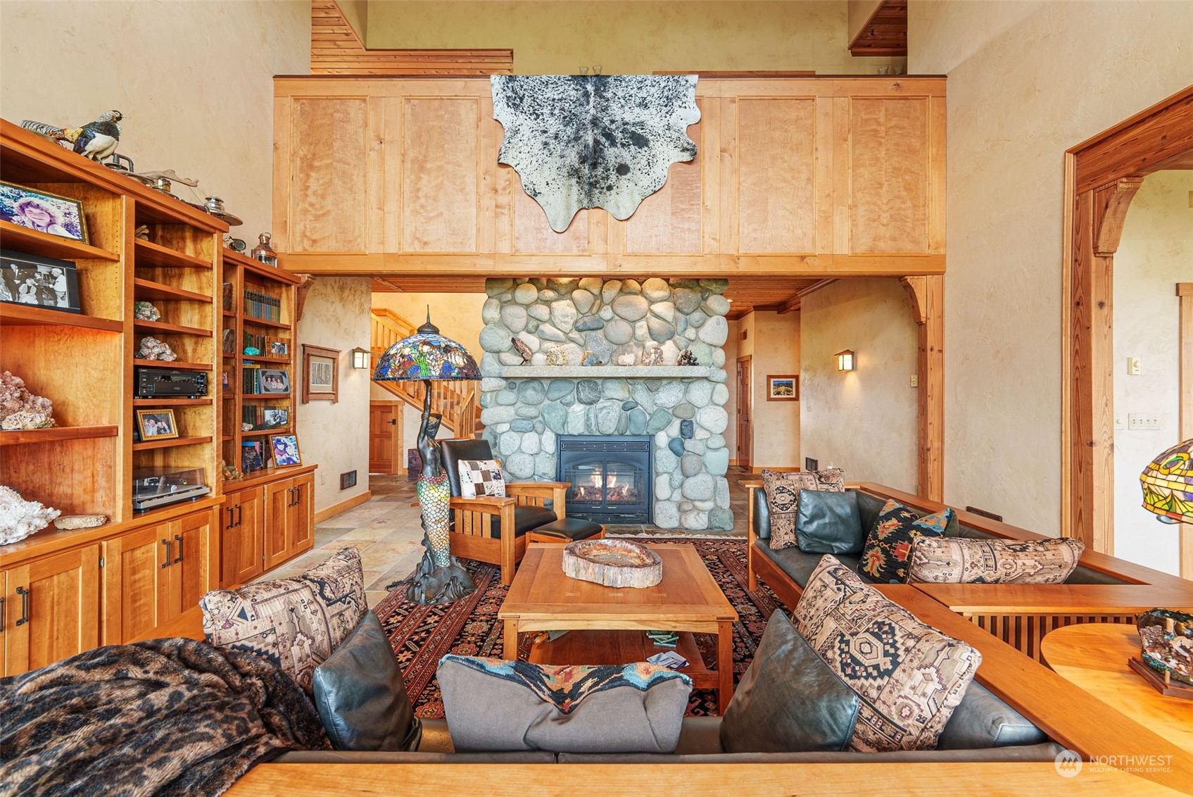 2325 Cays Road Sequim, WA 98382 - Photo 8 of 36 a view of a living room and a rug