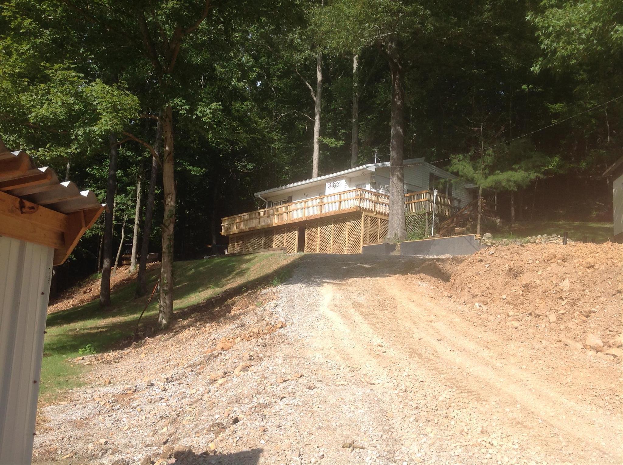 10070 Clydeton Road Waverly, TN 37185 - Photo 2 of 31
