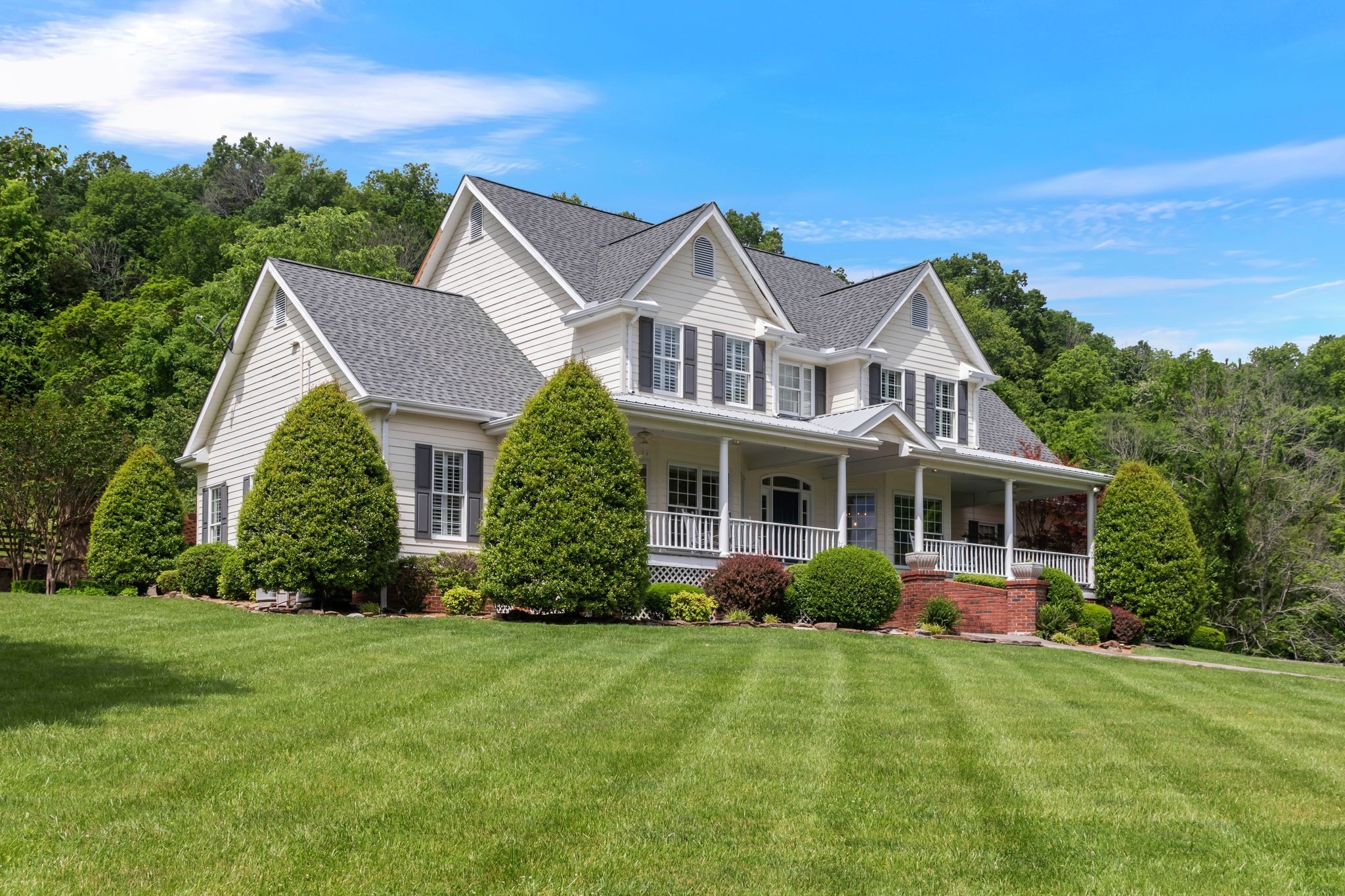 1036 Reed Hollow Road Readyville, TN 37149 - Photo 3 of 90 a view of a house with a garden