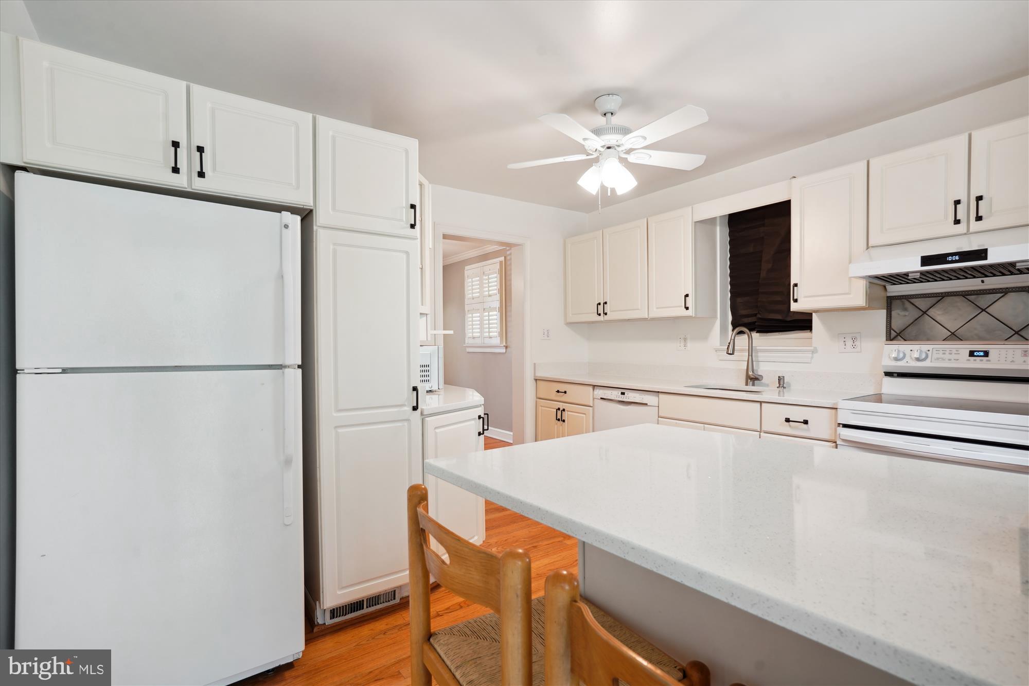 2505 North Powhatan Street Arlington, VA 22207 - Photo 11 of 40 Kitchen