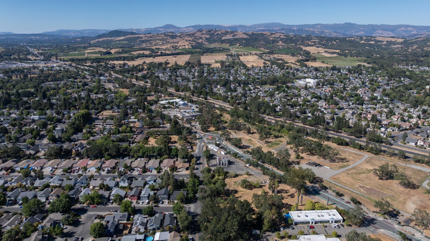 9600 Windsor Road Windsor, CA 95492 - Photo 8 of 11