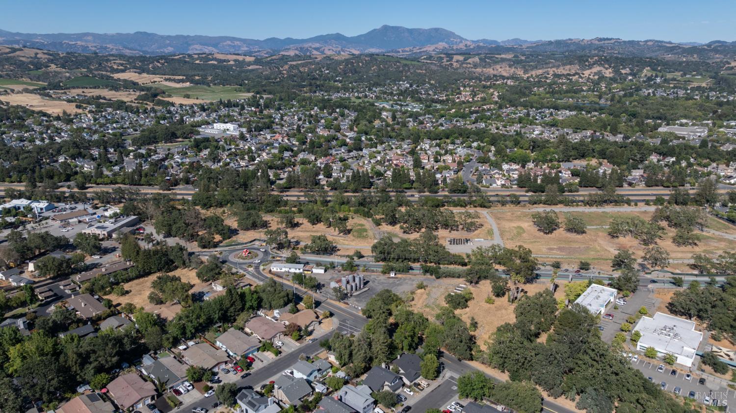 9600 Windsor Road Windsor, CA 95492 - Photo 9 of 11