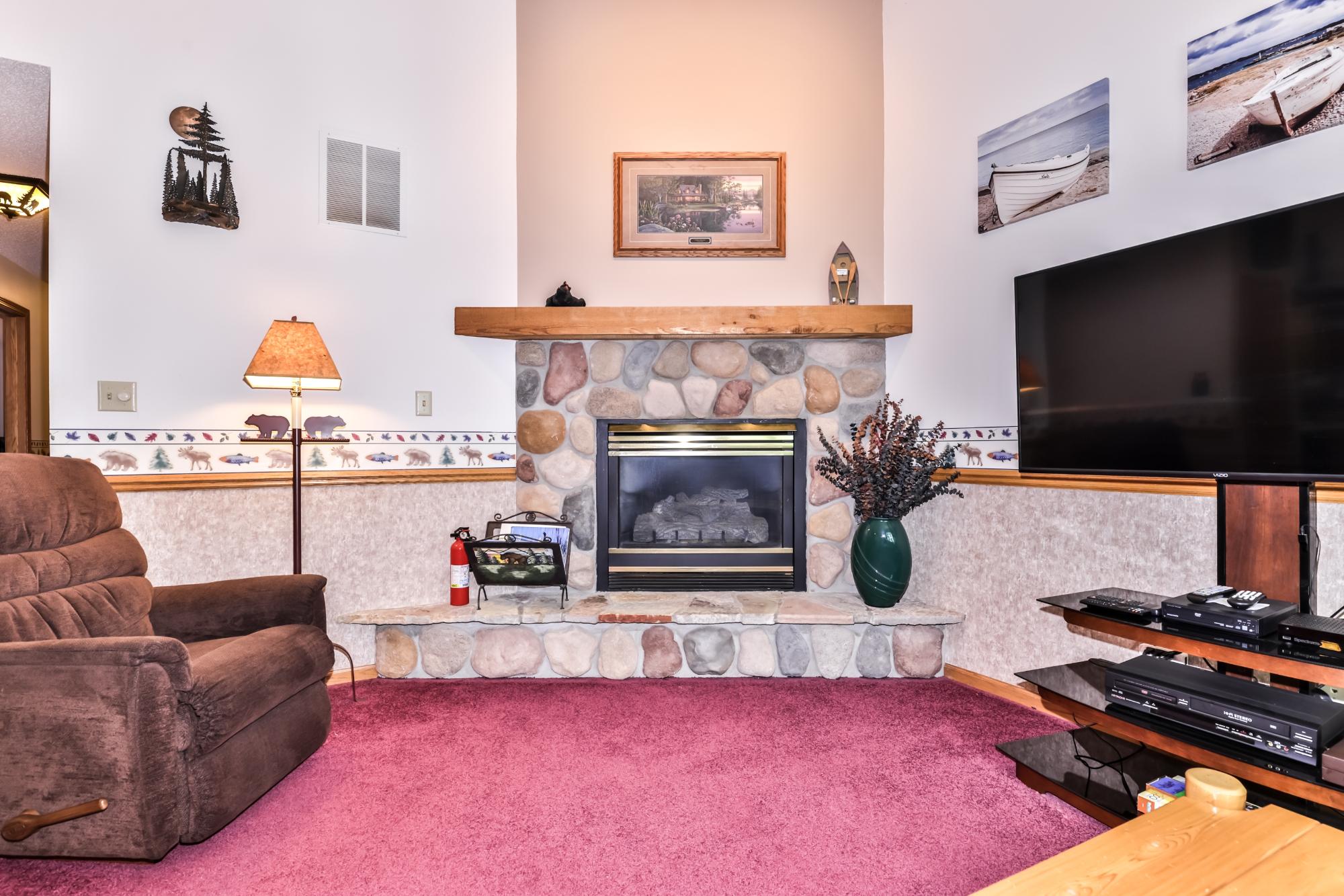 8250 Northern Road, Unit 203 Minocqua, WI 54548 - Photo 6 of 36 Gallery Image 6