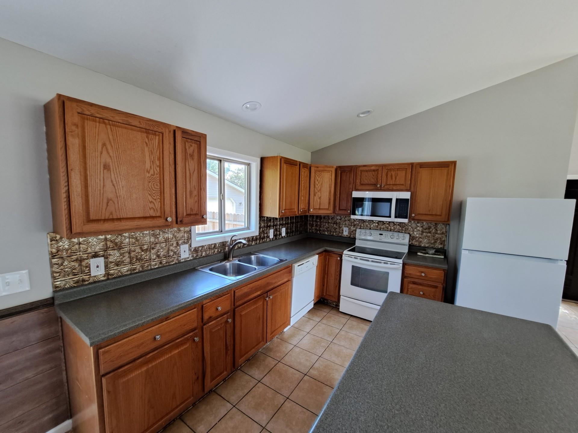 4178 Clinton Road Harrison, MI 48625 - Photo 2 of 12