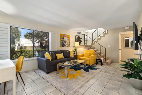 $6,000 | 73330 Shadow Mountain Drive, Unit 32, Palm Desert, CA 92260