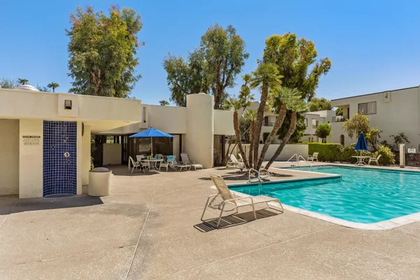 $6,000 | 73330 Shadow Mountain Drive, Unit 32, Palm Desert, CA 92260
