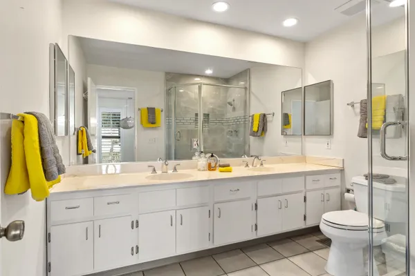 $6,000 | 73330 Shadow Mountain Drive, Unit 32, Palm Desert, CA 92260