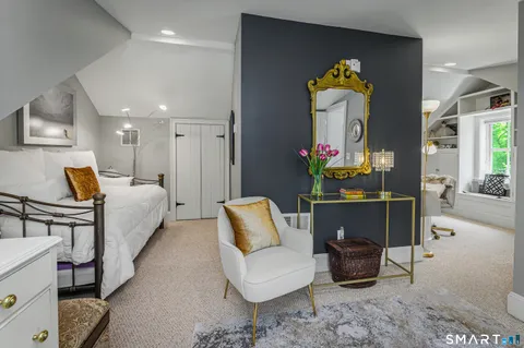 $2,250,000 | 261 Wilton Road West, Ridgefield, CT 06877