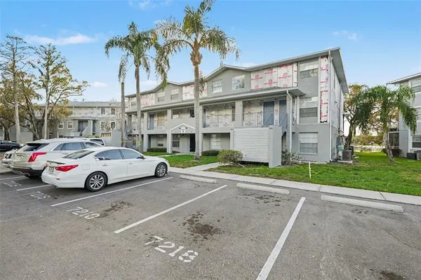 $130,000 | 7218 East Bank Drive, Unit 205, Tampa, FL 33617
