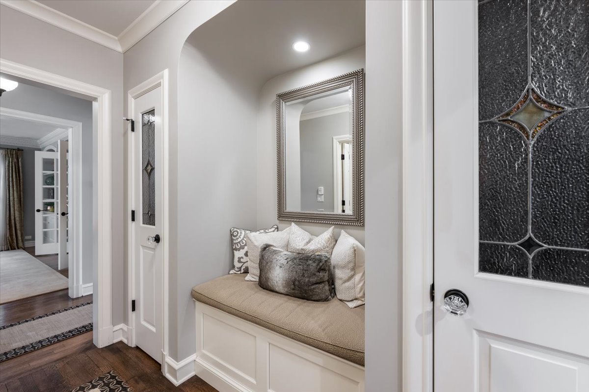 9360 Ridgeway Avenue Evanston, IL 60203 - Photo 35 of 92 Gallery Image 35