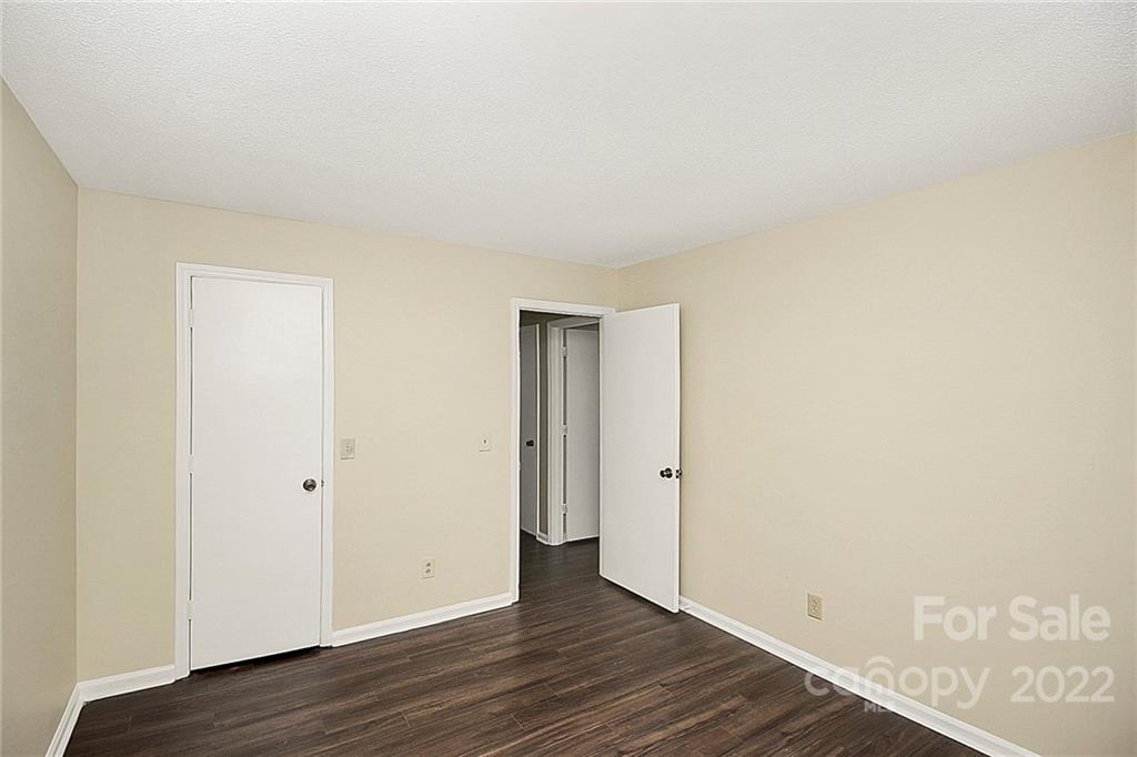 11307 5 Cedars Road Charlotte, NC 28226 - Photo 23 of 25 Gallery Image 23