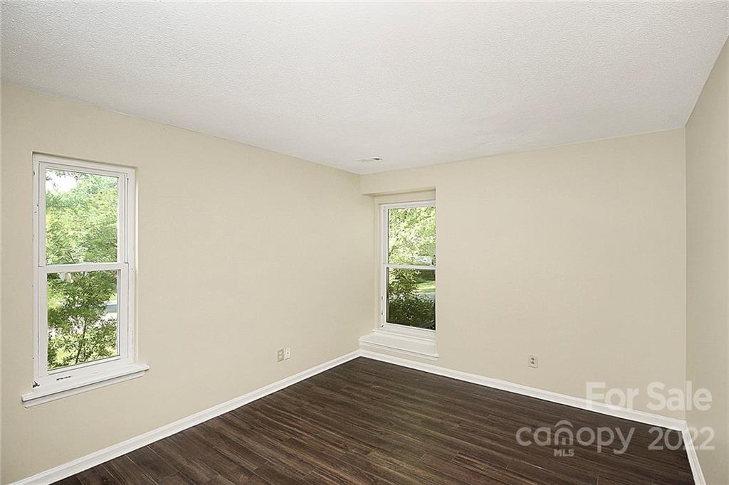 11307 5 Cedars Road Charlotte, NC 28226 - Photo 24 of 25 Gallery Image 24