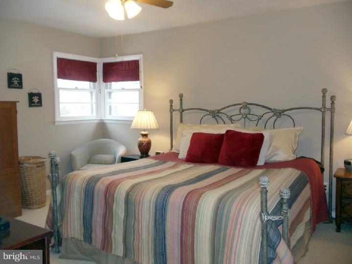 447 Holland Street Reading, PA 19607 - Photo 14 of 17 Gallery Image 14