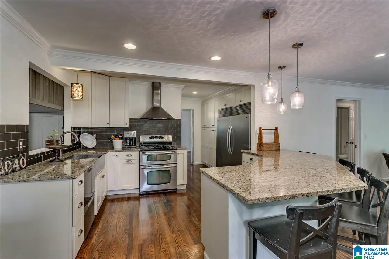 1813 Catala Road Birmingham, AL 35216 - Photo 10 of 37