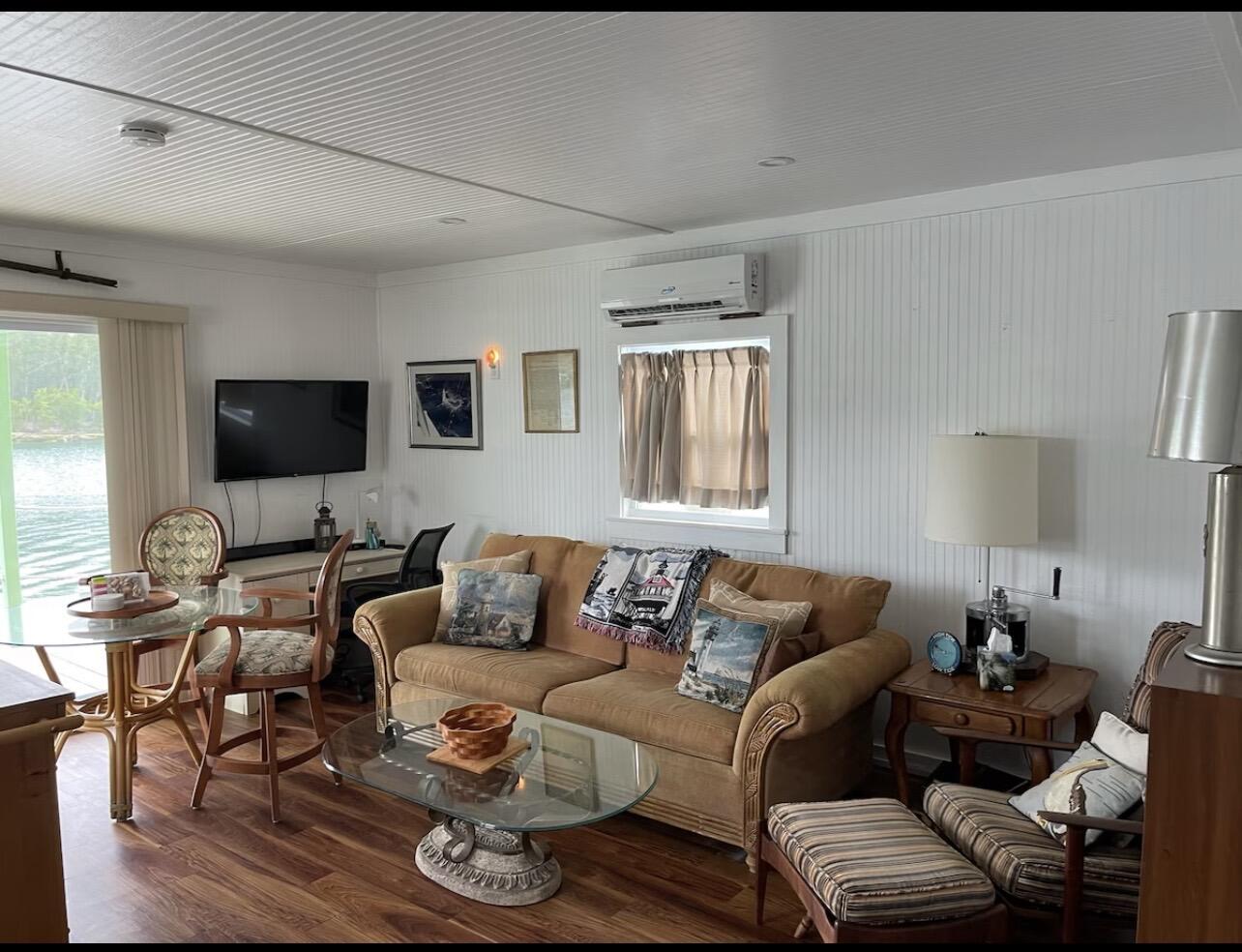 7025 Shrimp Road Key West, FL 33040 - Photo 5 of 12 Living Room