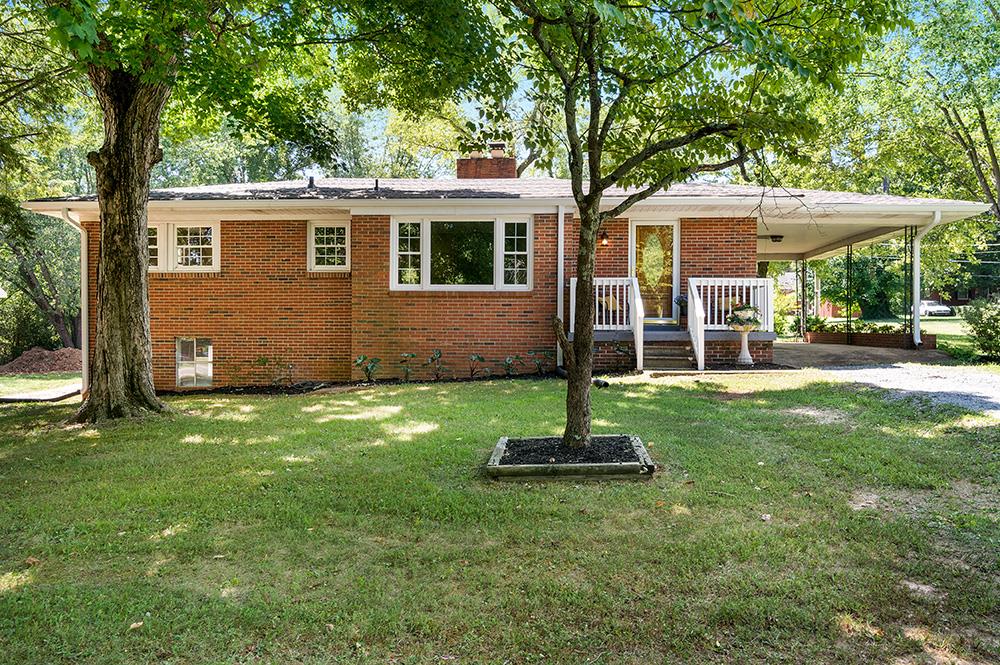 210 Pitt Lane Springfield, TN 37172 - Photo 2 of 27 a front view of a house with a yard