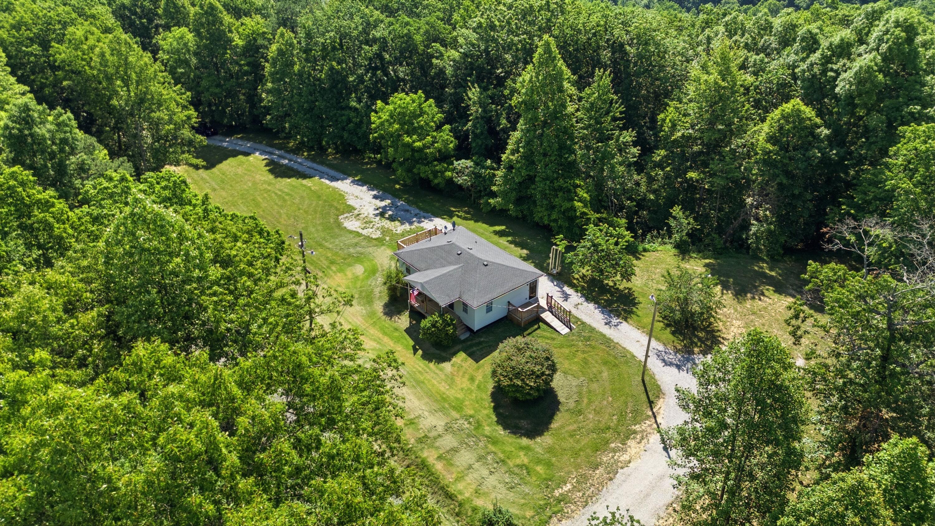 2255 South Tree Tower Road McKee, KY 40447 - Photo 21 of 25 DJI_20260606103944_0222_D