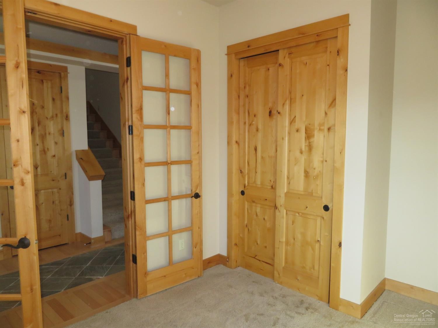 949 Southwest Vantage Point Way Bend, OR 97702 - Photo 11 of 25 Additional Photo