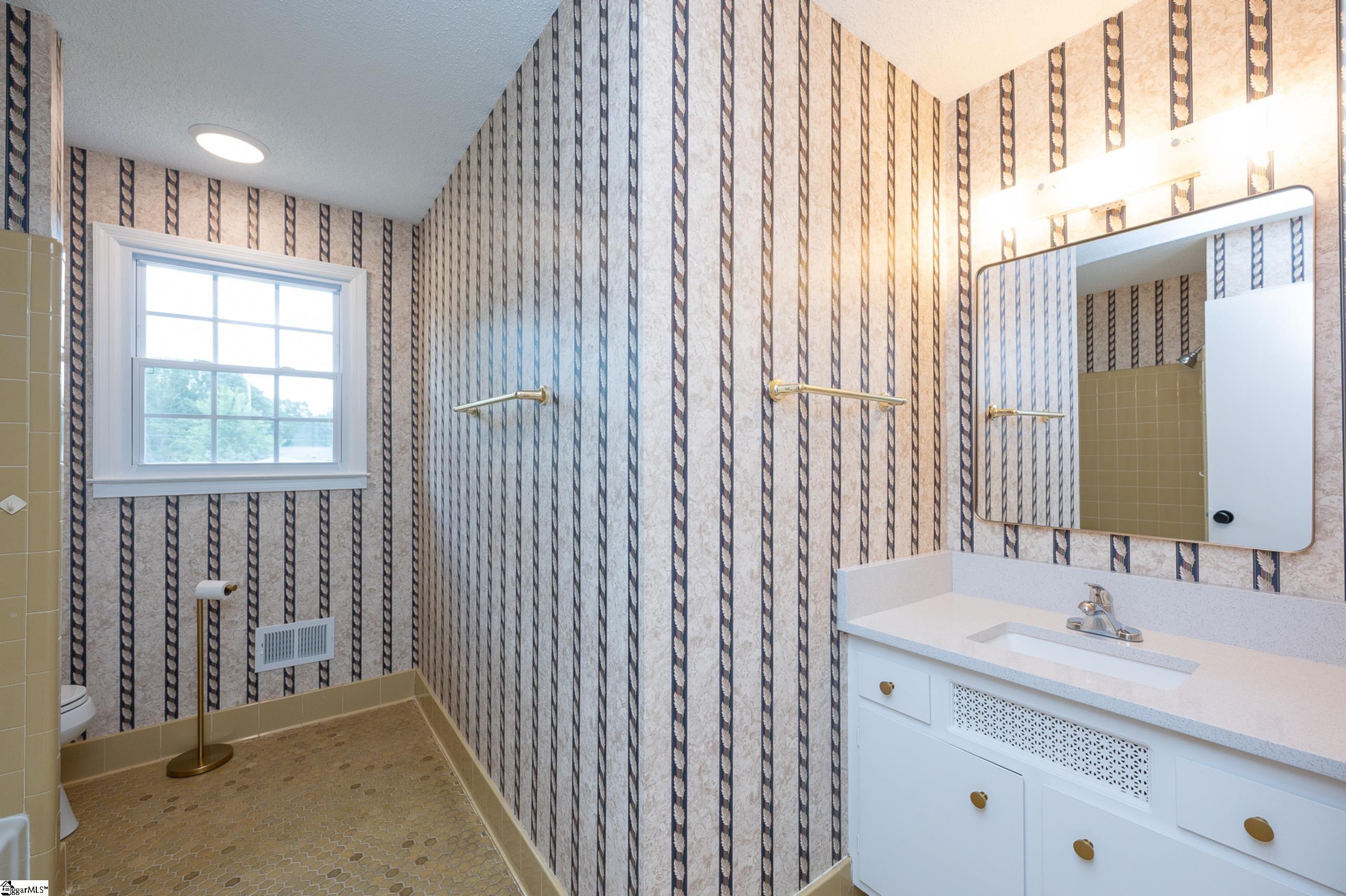 115 Wolfe Road Greer, SC 29650 - Photo 21 of 32