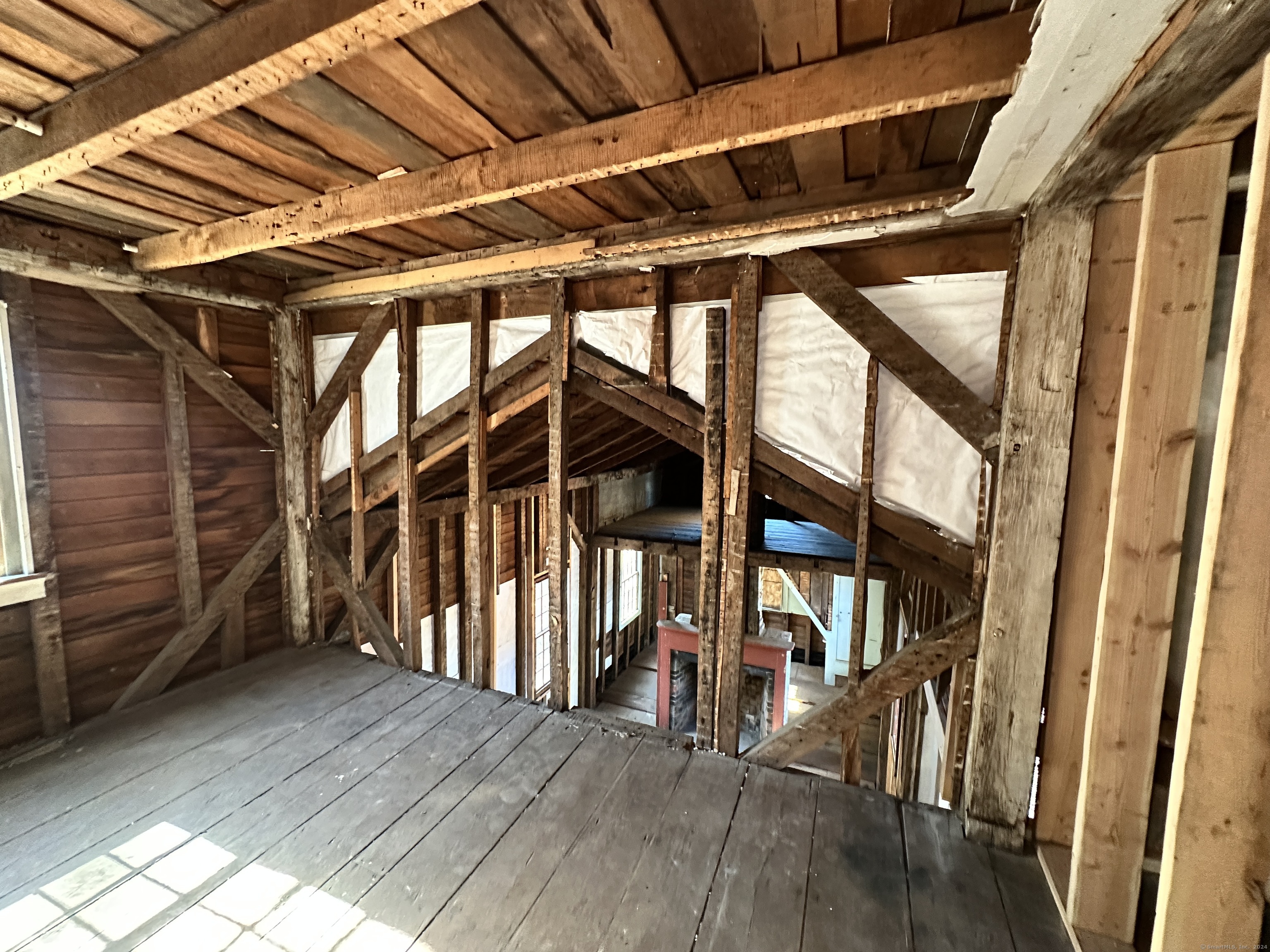 27 Middle Quarter Road Woodbury, CT 06798 - Photo 13 of 26