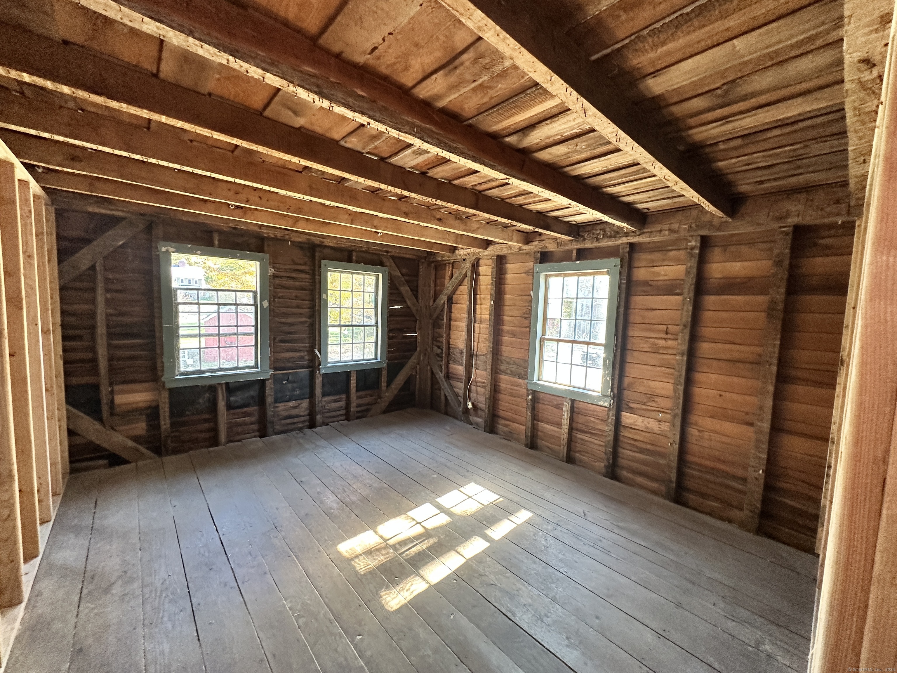 27 Middle Quarter Road Woodbury, CT 06798 - Photo 14 of 26