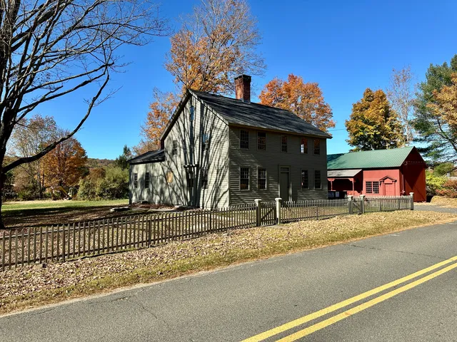 $1,100,000 | 27 Middle Quarter Road, Woodbury, CT 06798