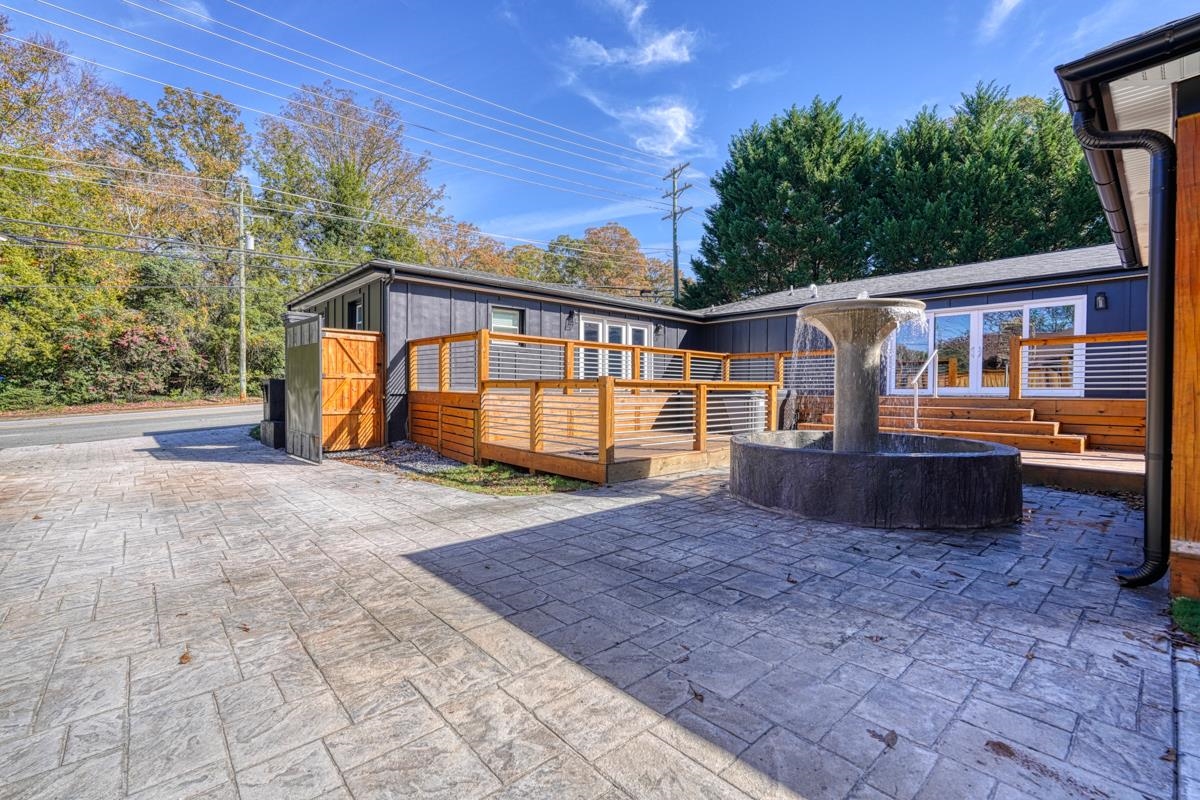 825 North Franklin Road Greenville, SC 29617 - Photo 39 of 47