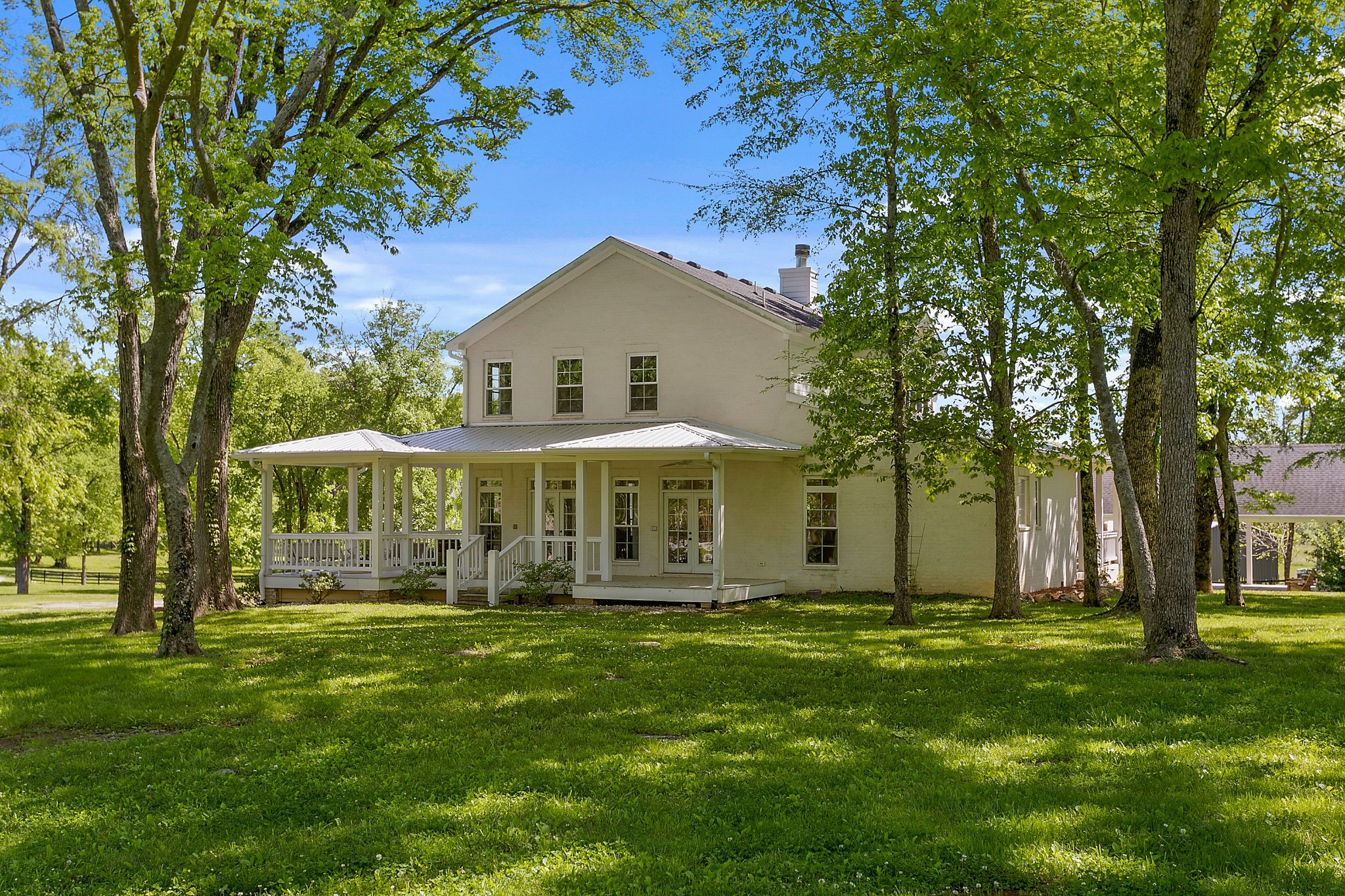 4280 Central Valley Road Murfreesboro, TN 37129 - Photo 6 of 50 This home boasts only 1 original owner and was lovingly completed in 2011. Land surrounding this neighborhood is owned by the Amy Corp of Engineers.