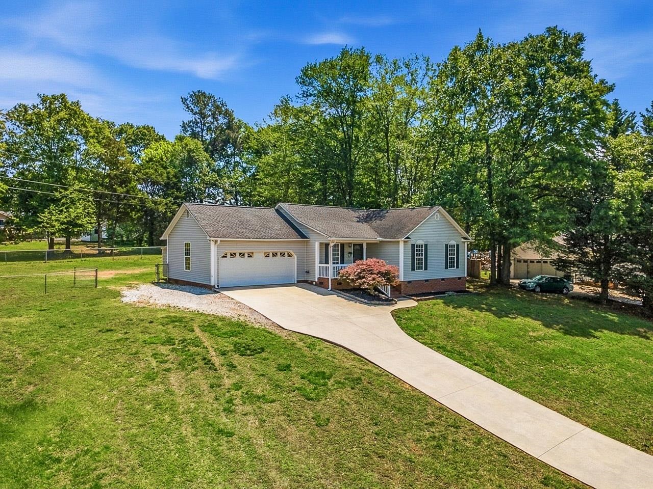 312 Carmichael Court Boiling Springs, SC 29316 - Photo 35 of 41