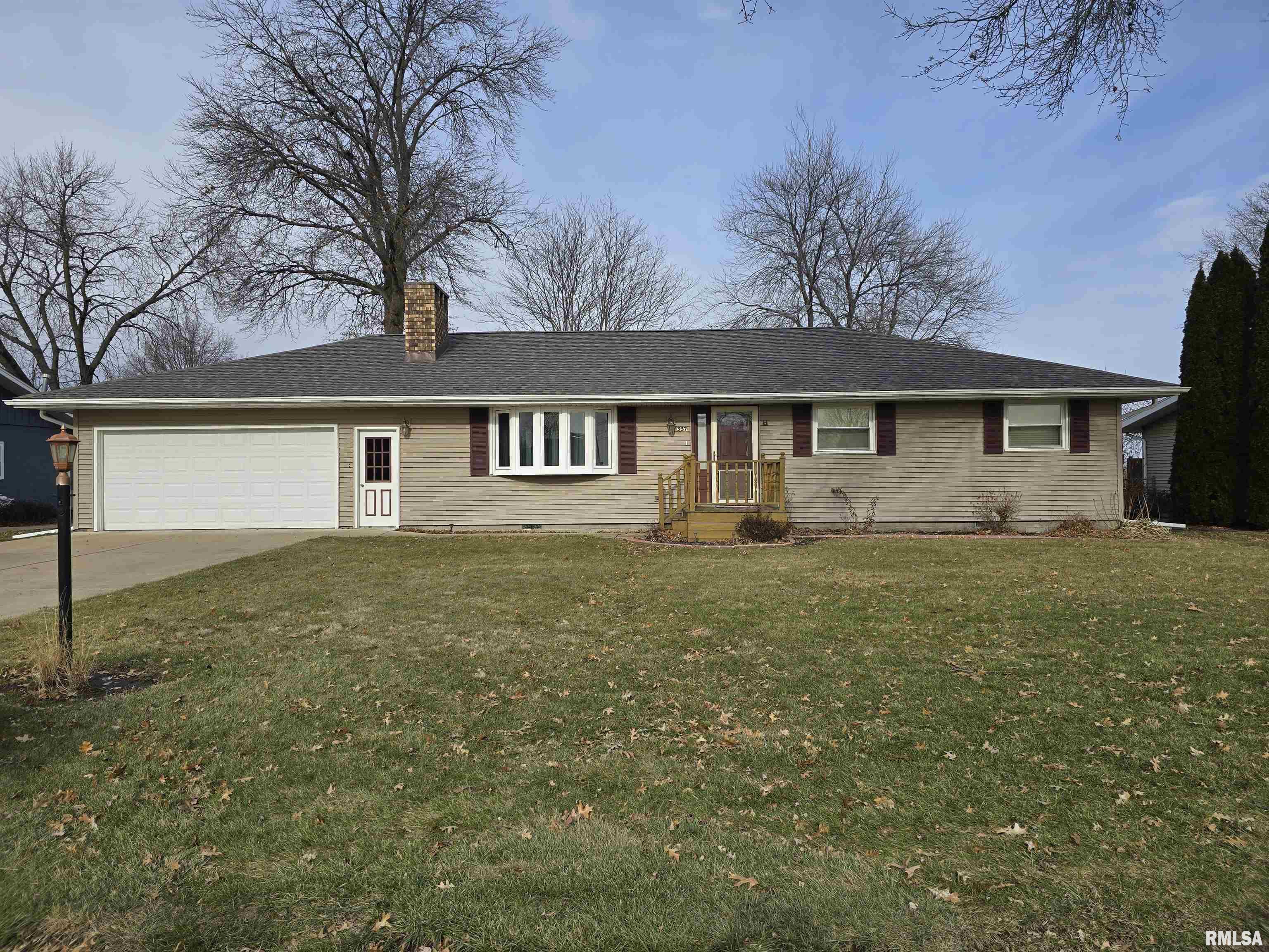 337 Harvester Road Canton, IL 61520 - Photo 1 of 66 Gallery Image 1