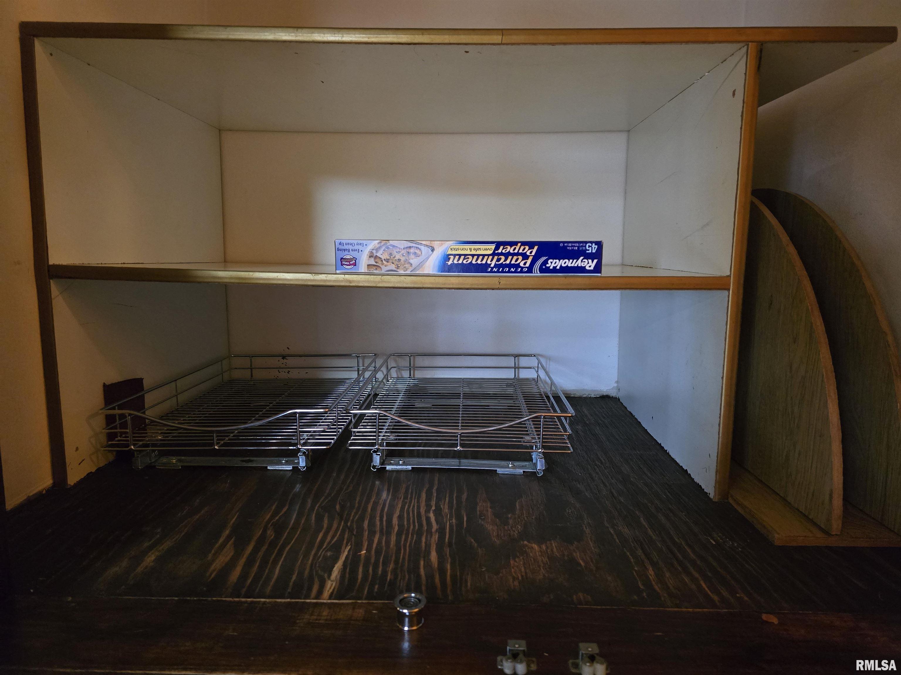 337 Harvester Road Canton, IL 61520 - Photo 17 of 66 Gallery Image 17