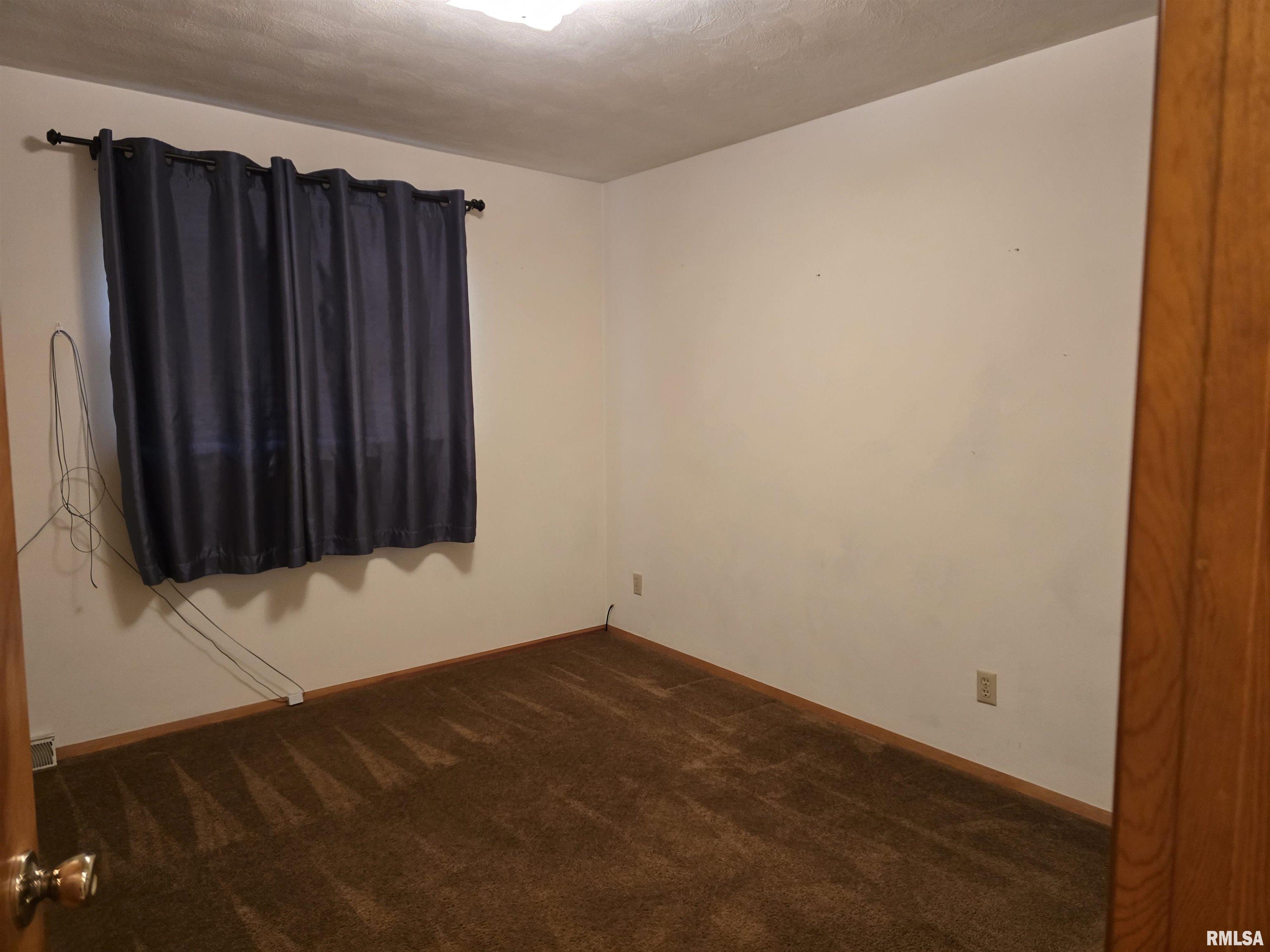 337 Harvester Road Canton, IL 61520 - Photo 21 of 66 Gallery Image 21