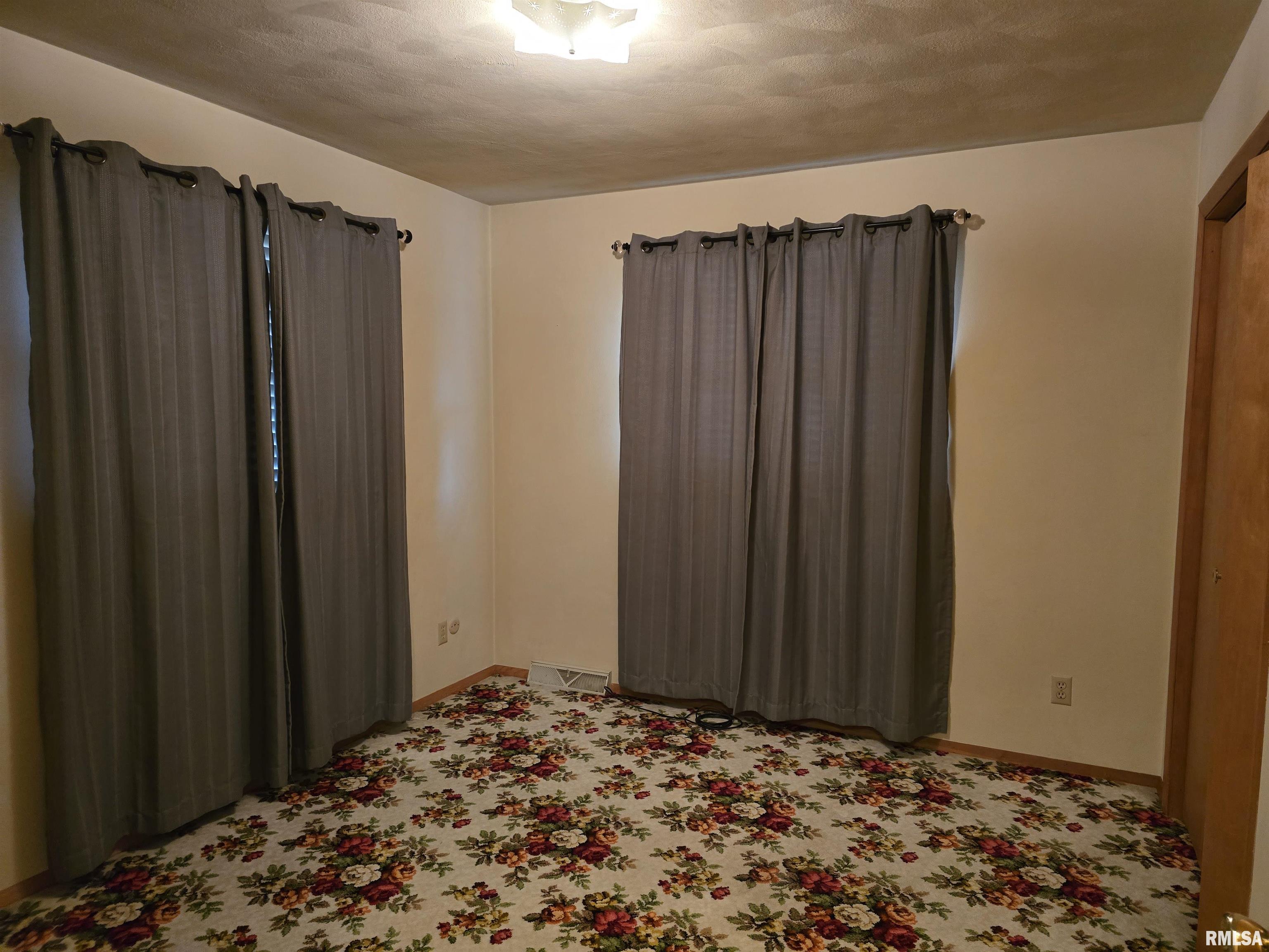 337 Harvester Road Canton, IL 61520 - Photo 26 of 66 Gallery Image 26