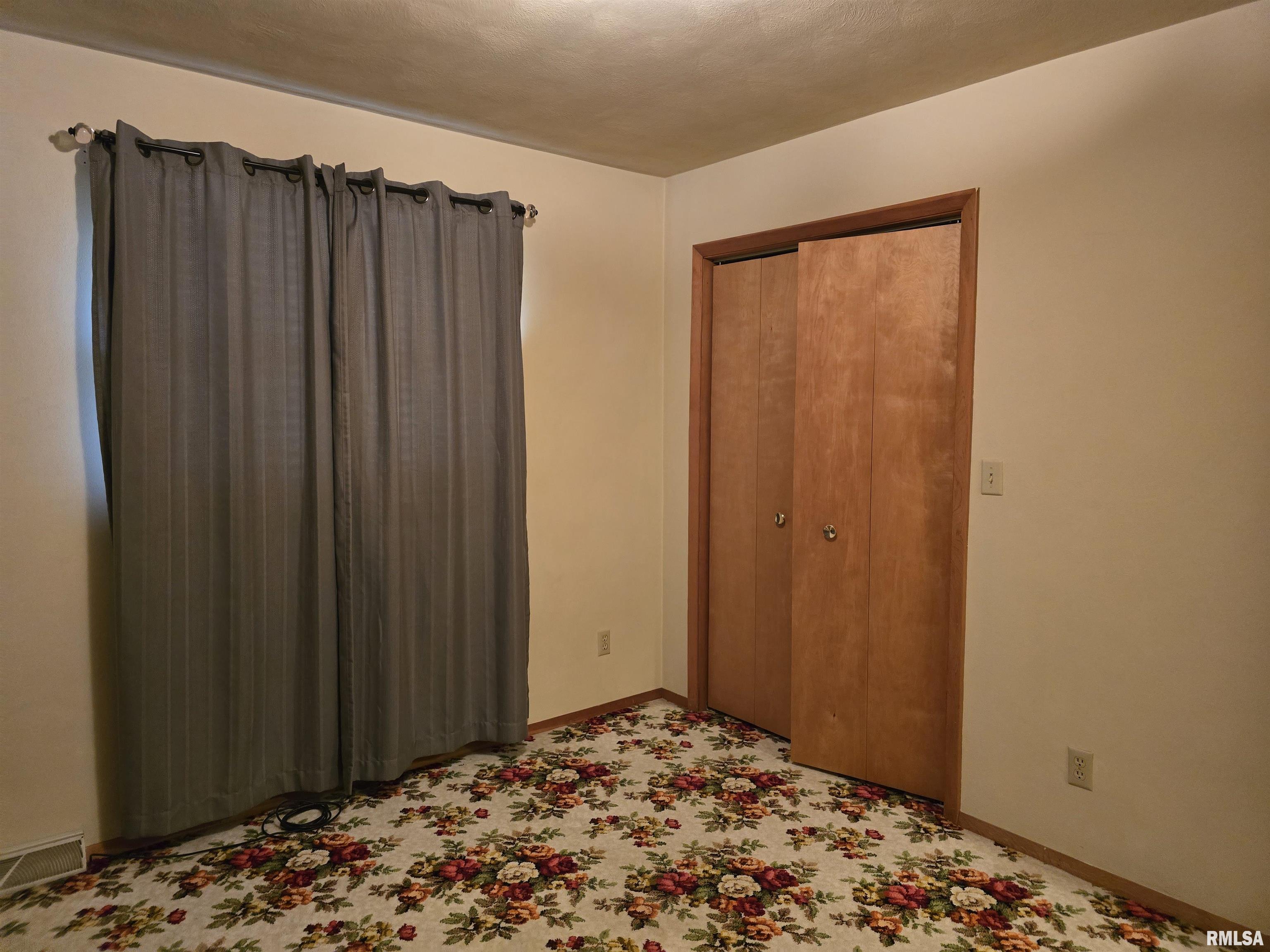 337 Harvester Road Canton, IL 61520 - Photo 27 of 66 Gallery Image 27