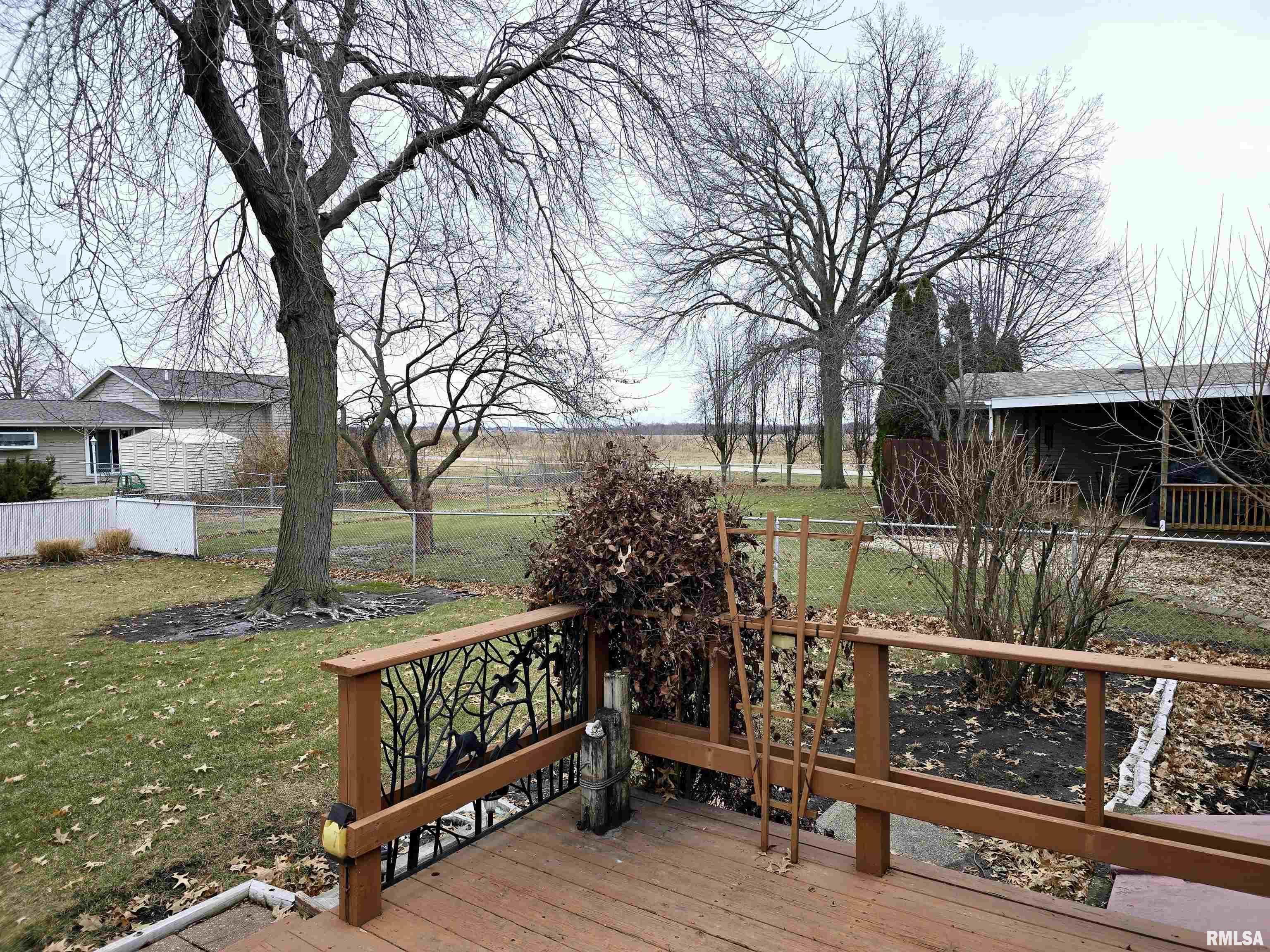 337 Harvester Road Canton, IL 61520 - Photo 58 of 66 Gallery Image 58